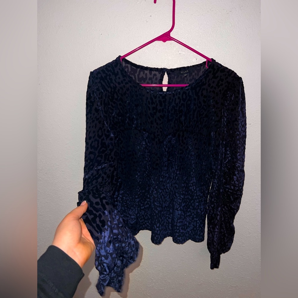 Navy blue Eclair blouse!